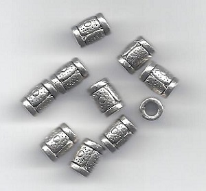 Zilverfinished metalen kralen, buis 10x6mm, rijggat 3mm. Verkocht per 10 stuks